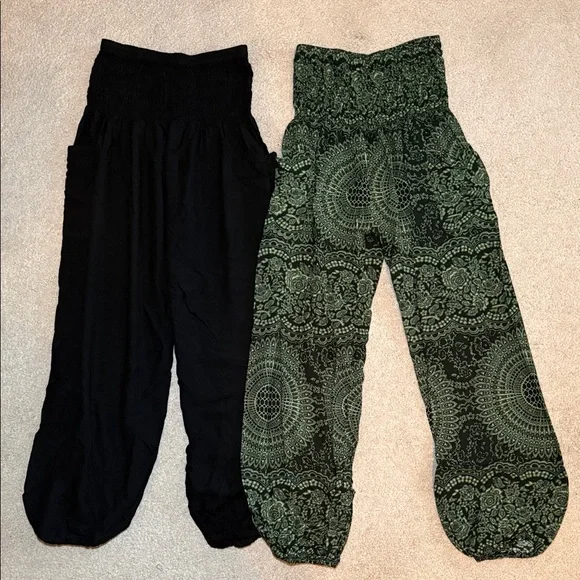Women's Wide Leg Boho Pants - Black and Green Patterned - Picture 1 of 7